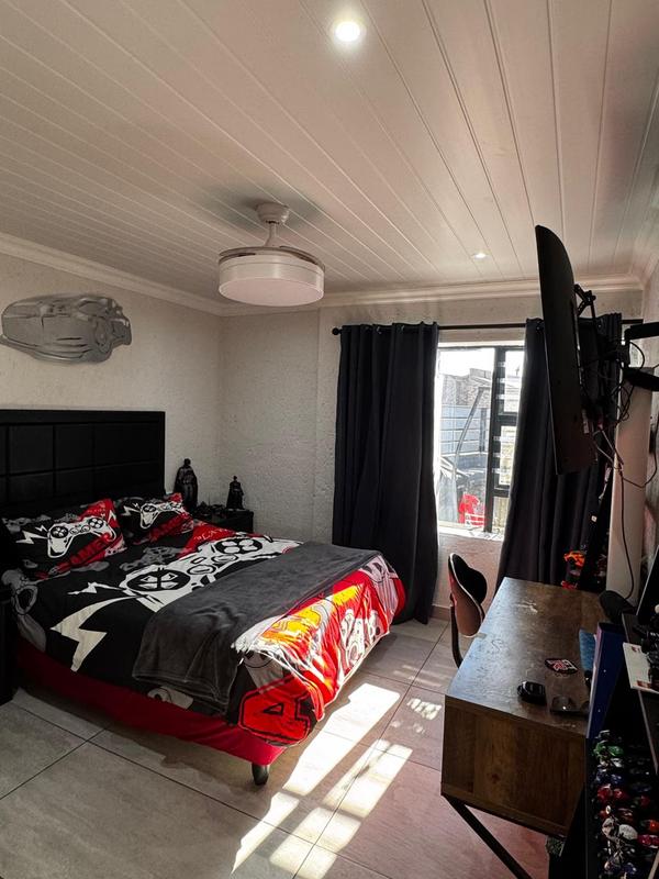 4 Bedroom Property for Sale in Monte Christo Western Cape